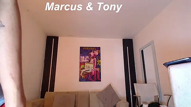 Marcus_and_Tony 라이브 XXX 채팅