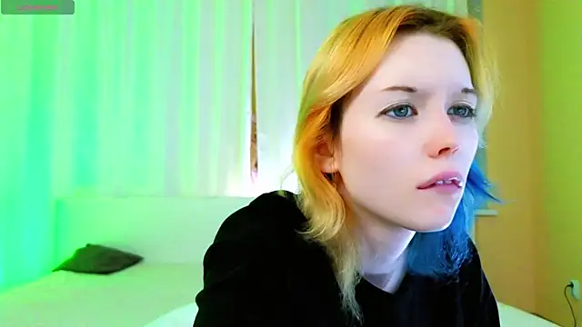 Kiara_Age – Naživo XXX chat