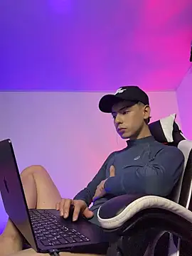 Živý XXX chat SebastianReed_
