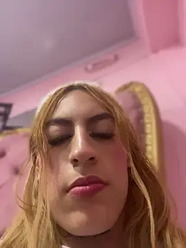 NicolleMonroee's Live XXX Chat