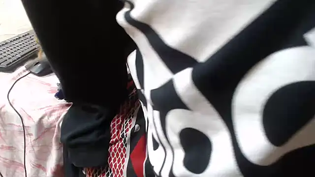 Ebonyboobsmilk's Live XXX Chat