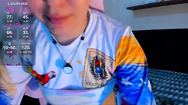 MatchedEyebrow Chat XXX in diretta
