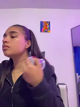 I_Samanthaa Chat XXX live
