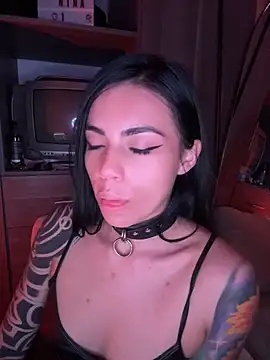 i_am_nina_ – Live XXX-chat
