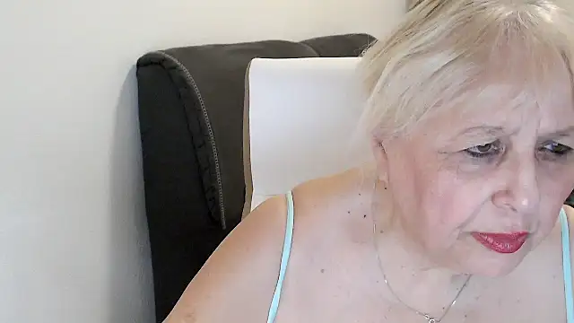 SusiLifeXXXn Live XXX chat