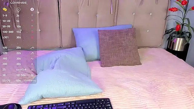 cherryy_boy Show Webcam