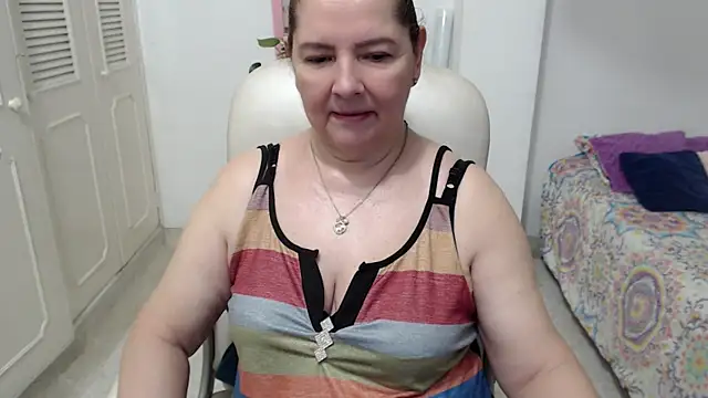 leonela_69 Live XXX-Chat