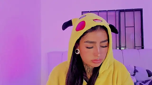 Czat XXX na żywo – Aliceee_0