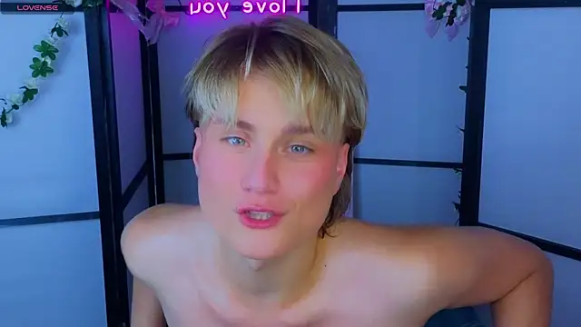 cumboydoll 即時 XXX 聊天