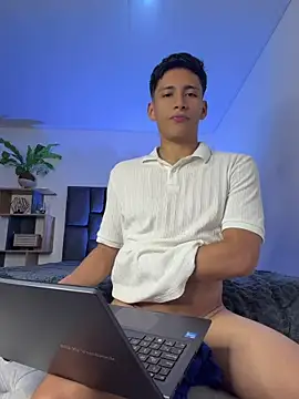 SantiLux_'s Live XXX Chat