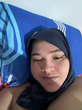 sweetmuslim01 Adlı Modelin Canlı XXX Sohbeti