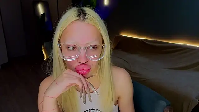 Sembang XXX Secara Langsung Luna_Beverly