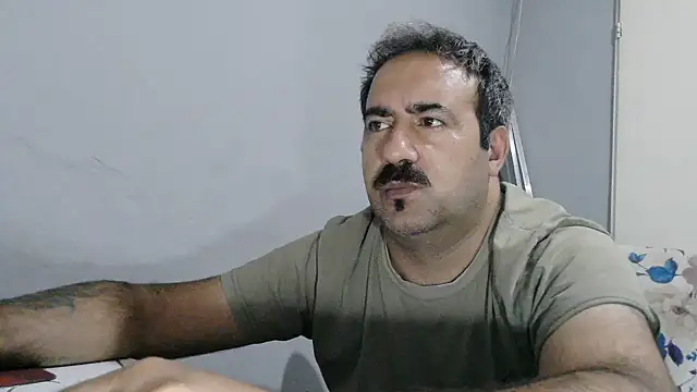 -Hunter_Blaze- Adlı Modelin Canlı XXX Sohbeti
