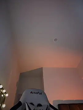JanyLunaa Adlı Modelin Canlı XXX Sohbeti