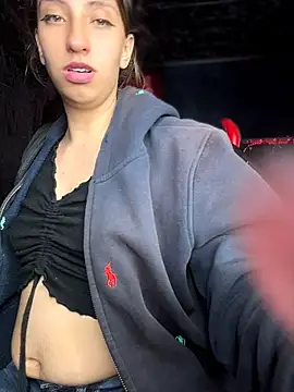 kathalina_ls Adlı Modelin Canlı XXX Sohbeti