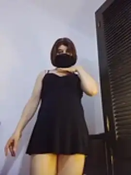 banouti28's Live XXX Chat