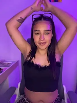 I_Samanthaa Adlı Modelin Canlı XXX Sohbeti