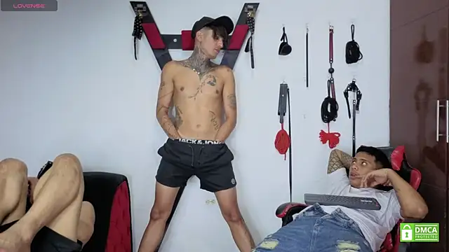 EliteBoysLive: απευθείας συνομιλία ΧΧΧ