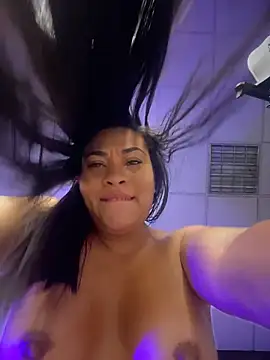 Czat XXX na żywo – CurvyDivaXXX