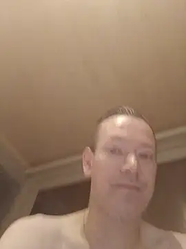 Lul18809 – Naživo XXX chat