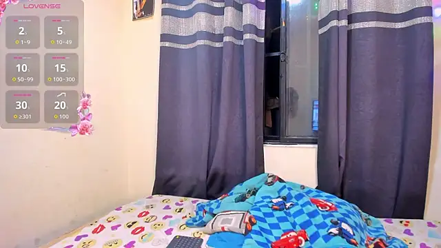 CleoFoxxx_ webkamerás műsora