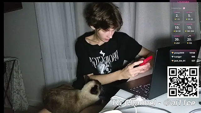 swaggenjoyer's Live XXX Chat