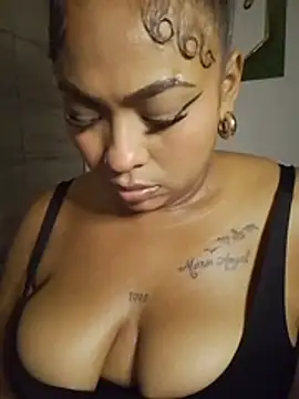 Blackk_girl webcam show