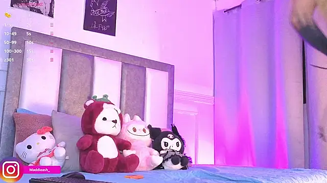 Chat +18 de MadieAsh ao vivo