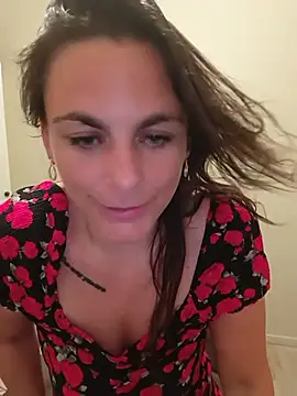 WildSweetheartXO 现场XXX聊天