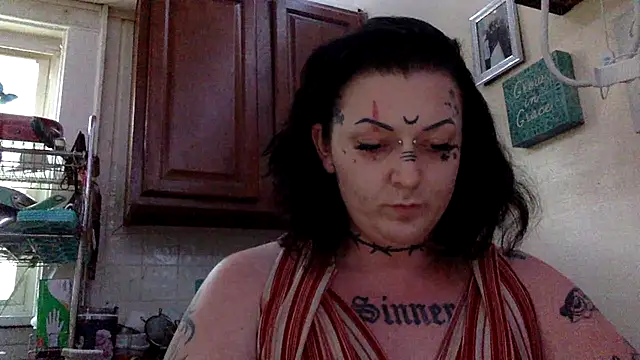CurvyTrans2002 Live XXX Chat