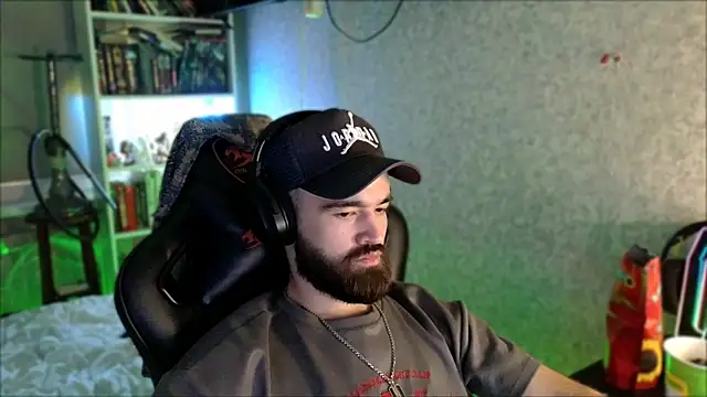 _Serious_Man Chat XXX live
