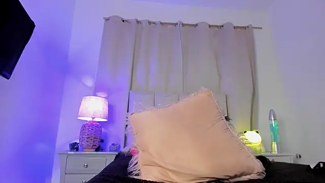 bell_popperr_'s Live XXX Chat