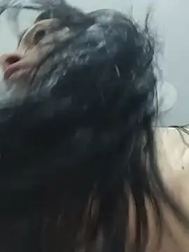 Chat +18 de VelvetKiM_91 ao vivo