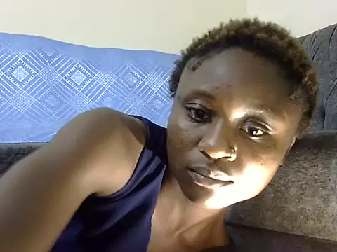 Chat +18 de sweet_caci ao vivo