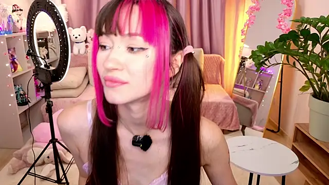 Miiya_Moore – Naživo XXX chat