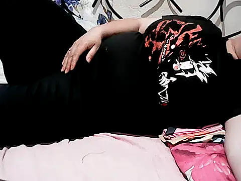 HornyPussie69 Chat XXX in diretta
