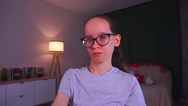 XXX chat uživo modela BettyBrowni