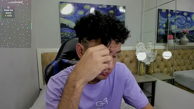 צ'אט XXX בשידור חי של JDWhite18