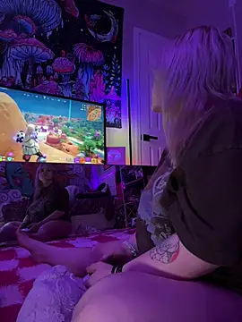Cutiepiespanks' Live XXX Chat