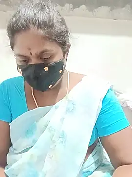 Tamil-Nandhini Chat XXX live