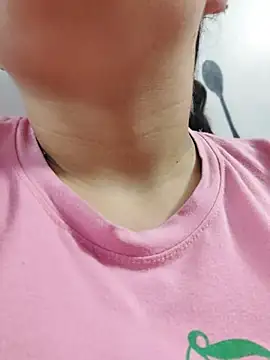 Chat +18 de Elinaax ao vivo