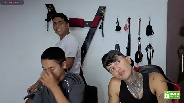 EliteBoysLive XXX чат на живо