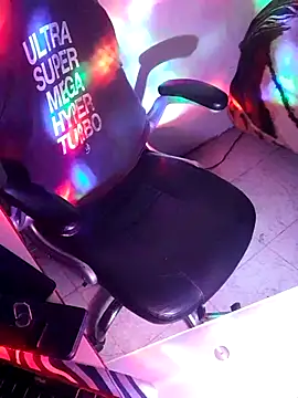 12Paradarten Live XXX chat