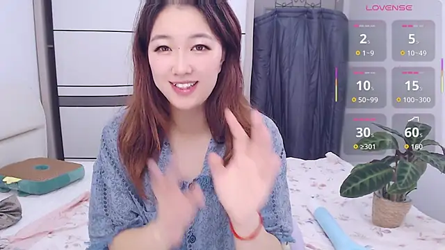 XueLi1902のライブXXXチャット