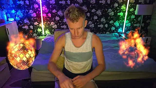 Vuitton Live XXX-chat
