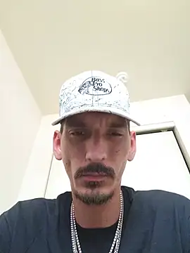 Matthew_204 XXX чат на живо