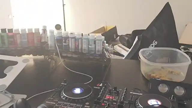 Triggerhappycj100 Live XXX Chat