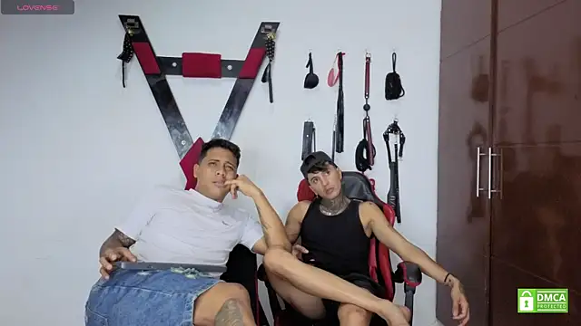 Chat XXX ao vivo de EliteBoysLive