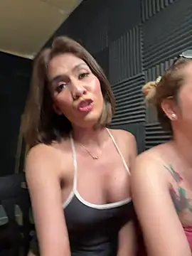 Bomb_Maddy Chat XXX in diretta