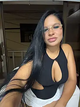 Elara_Luxe Chat XXX in diretta